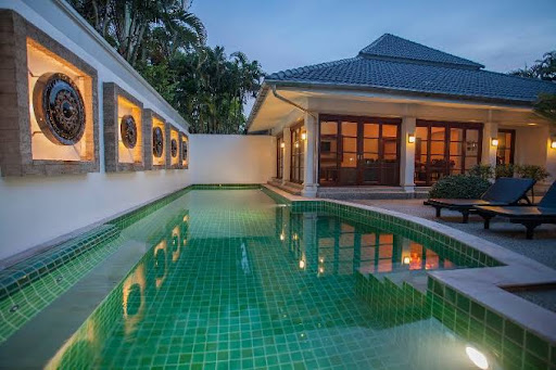 Beautiful Courtyard Villa with private pool.