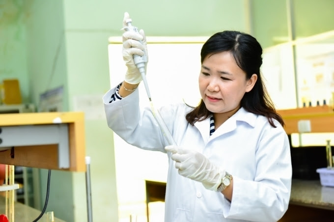 Nhà khoa học Việt được vinh danh 'tài năng trẻ thế giới'