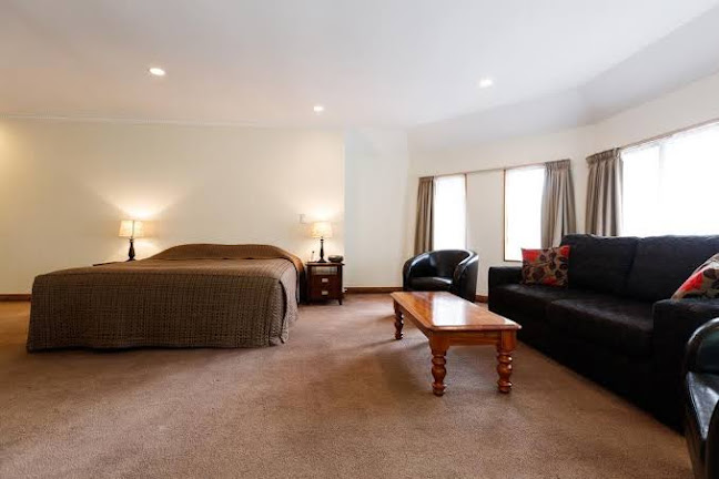 Reviews of Fitzherbert Castle Motel in Palmerston North - Hotel