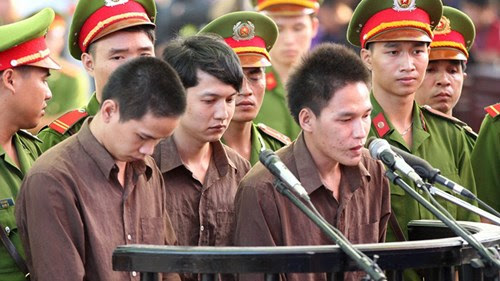 Cận cảnh ánh mắt khó đoán của Nguyễn Hải Dương tại tòa - ảnh 9 Hình ảnh Cận cảnh ánh mắt khó đoán của Nguyễn Hải Dương tại tòa số 9