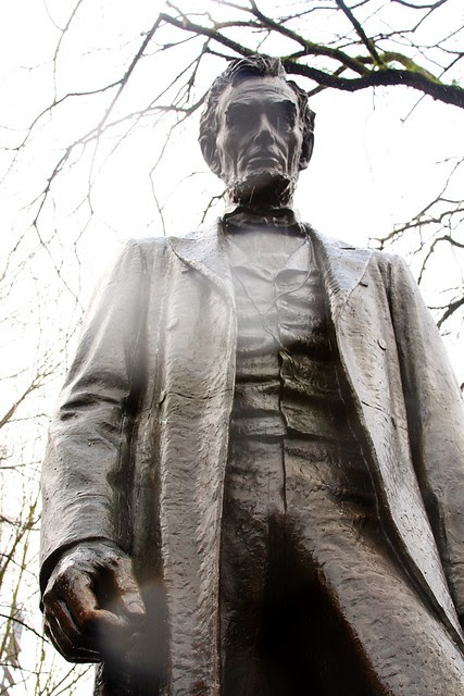 Abraham Lincoln statue, South Park Blocks