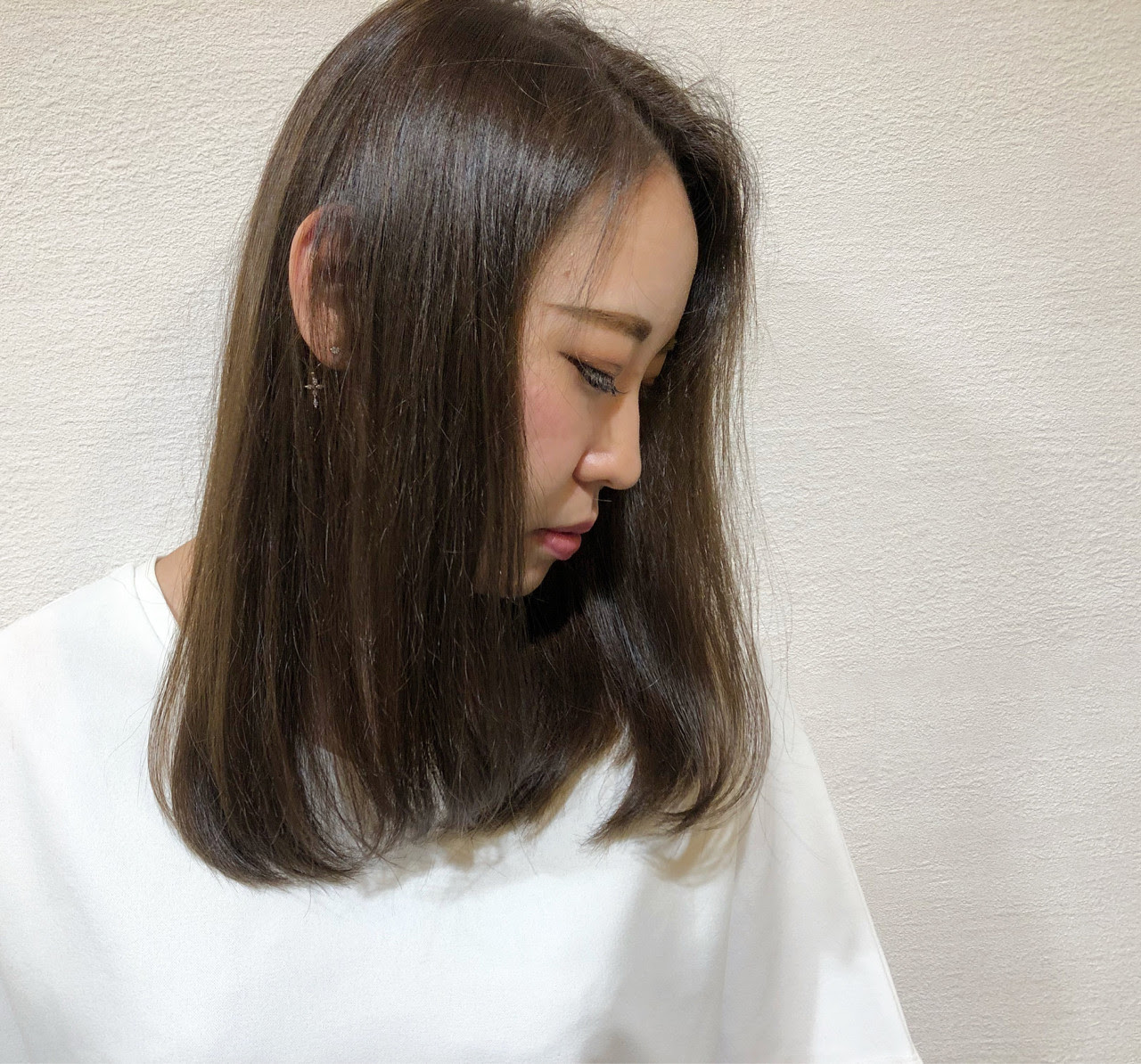 ロング ヘア ストレート 前髪なし Nouri Singh