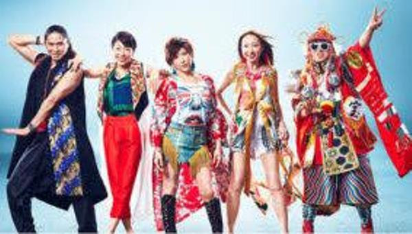 最高かつ最も包括的なファンキー ファッション 人気のファッション画像