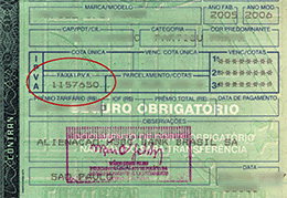 Imagem de um CRLV Imagem de um Certificado de Registro de Licenciamento de Veículo (CRLV) para localizar Faixa de IPVA