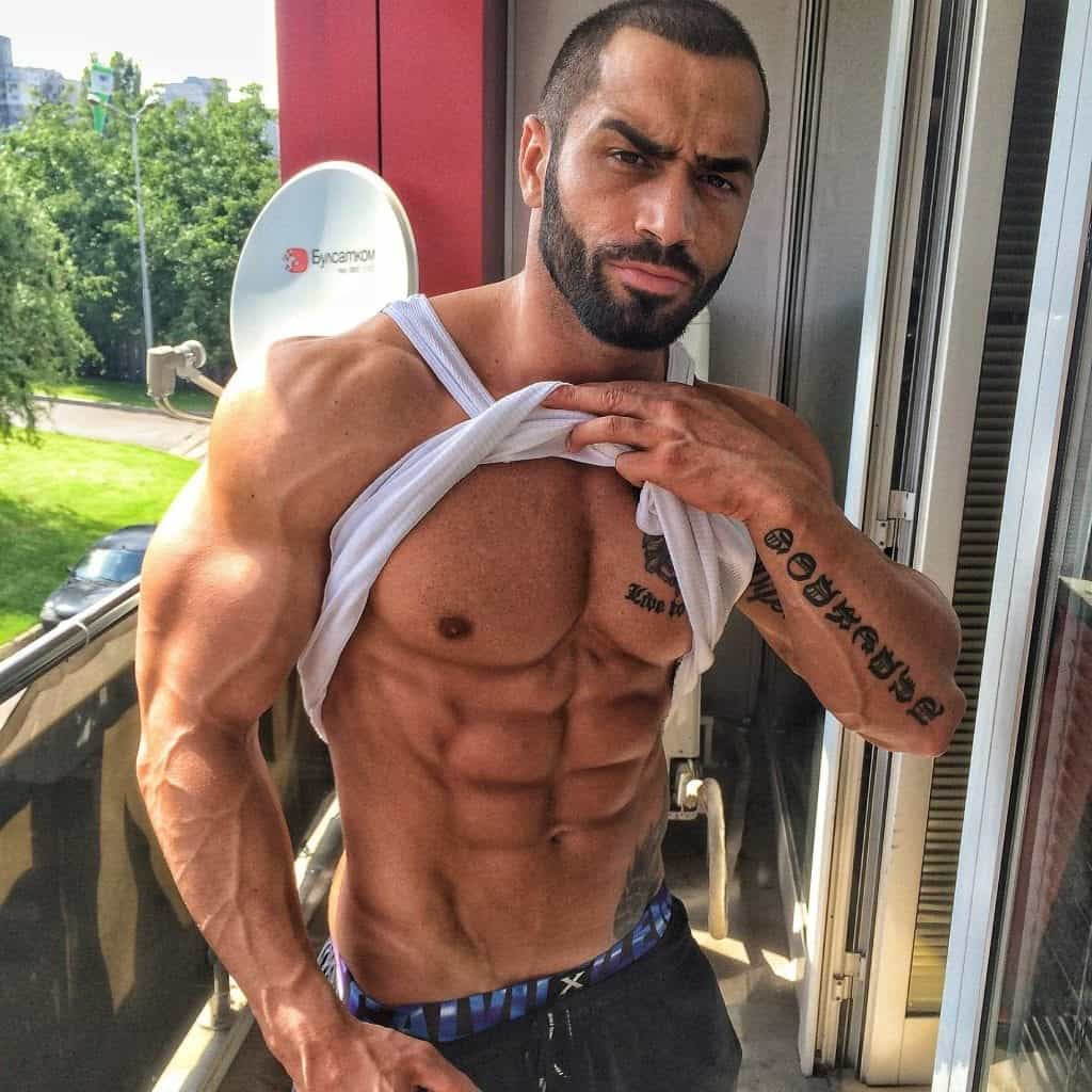 Daily Bodybuilding Motivation: Hot Abs Model Lazar Angelov Working Out ...