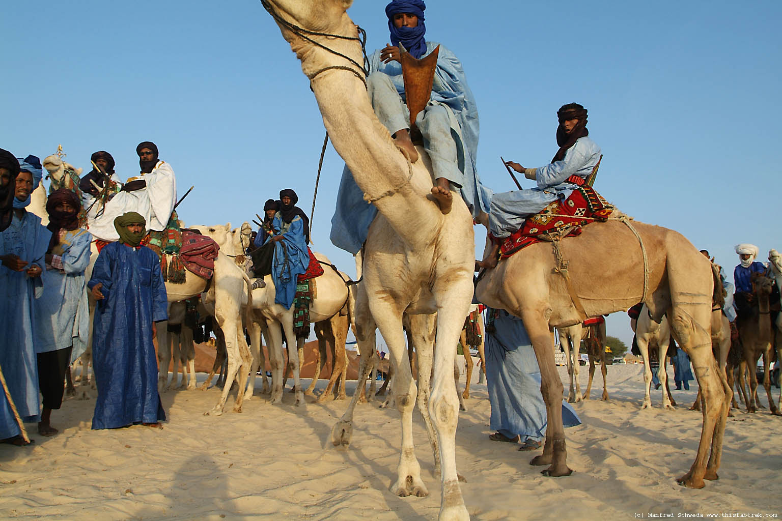 Араб северной африки. Туареги народ Африки. Туареги племя кочевников Африки. Туареги кочевники Северной Африки. Алжир туареги.