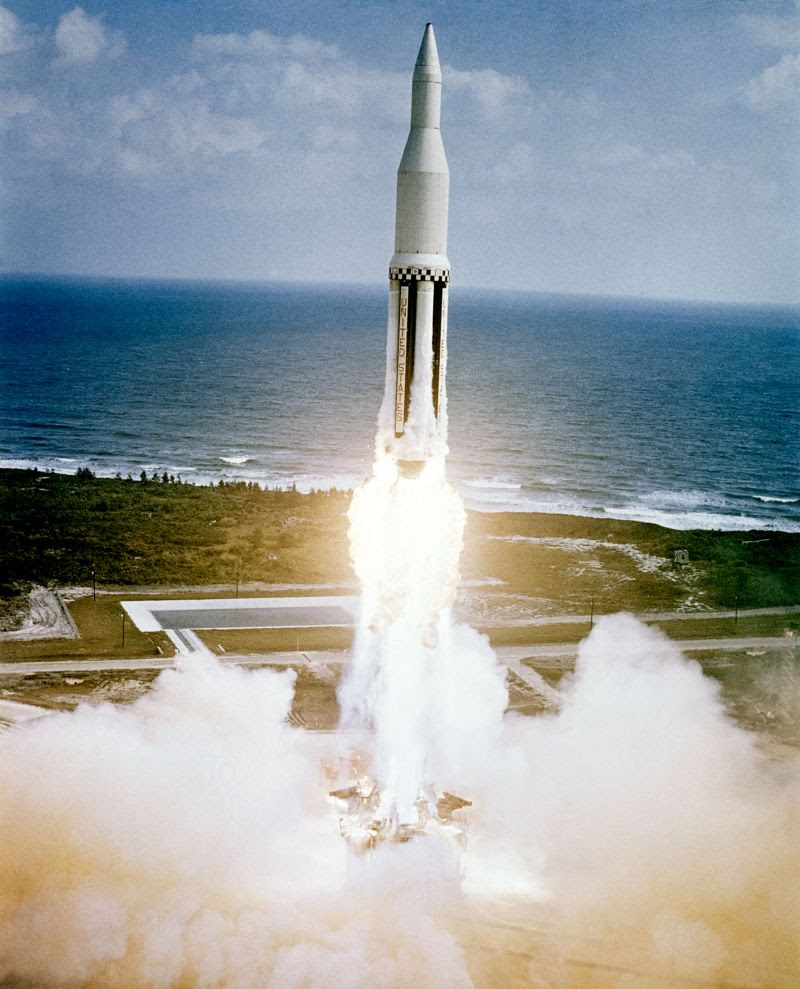 Oct27-1961-SaturnILiftoff-resize800