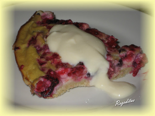 CLAFOUTIS DE FRUTOS ROJOS