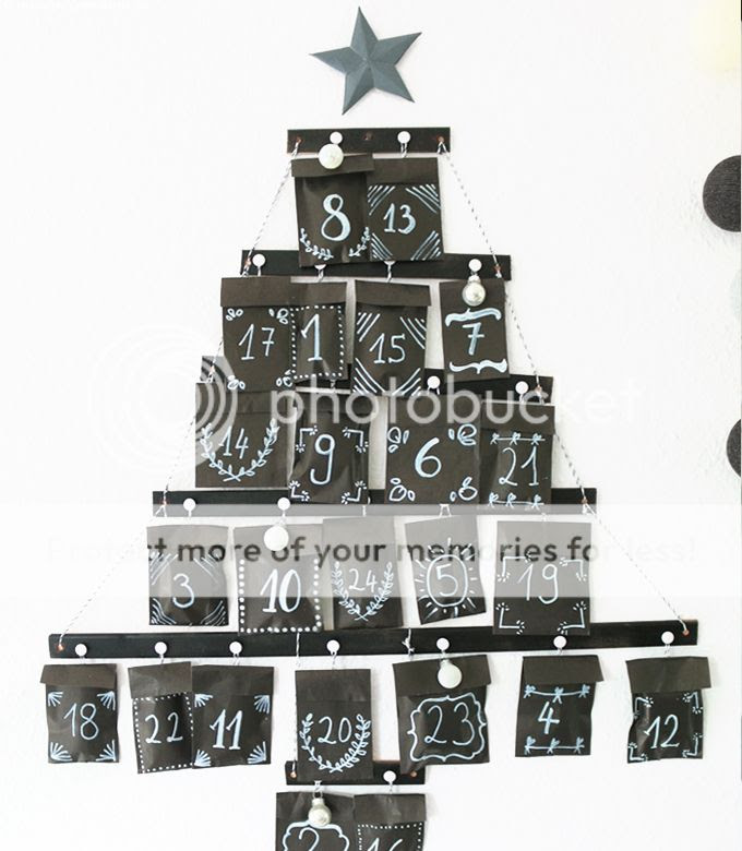 Black-Tree-Adventskalender | whatinaloves.com DIY Adventskalender
