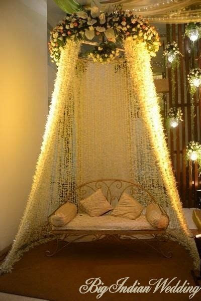 Colorful Traditional Look Indian Wedding Stage Décor Ideas Colorful Traditional Look Indian Wedding Stage Décor Ideas