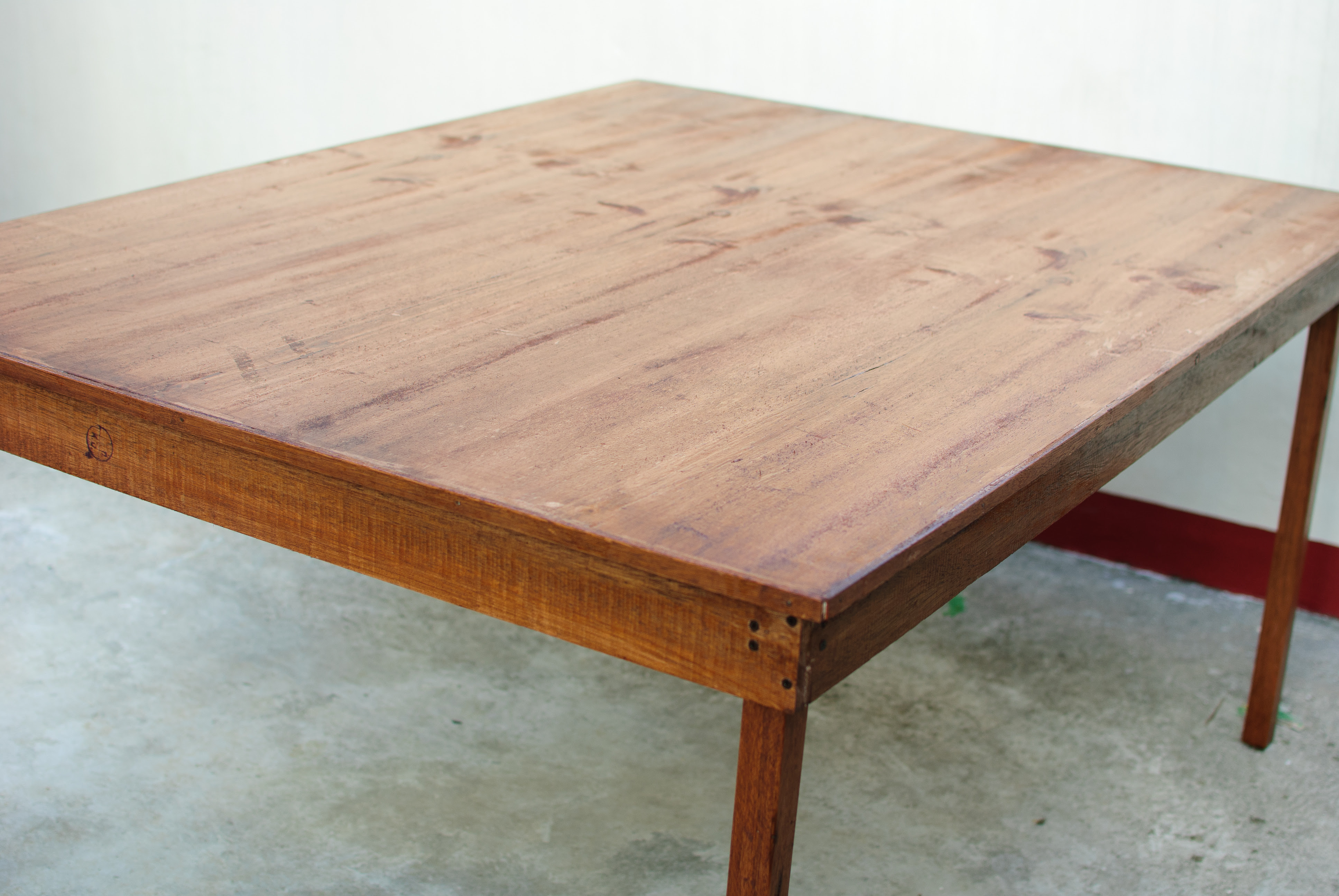 build small kitchen table