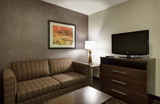 Holiday Inn Express & Suites North Fremont, an IHG Hotel image 9