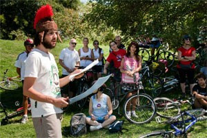 Bicicletada teatral (Foto: Prefeitura de Buenos Aires/Divulgação)