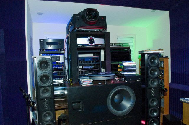 The Most Expensive and the Coolest Home Theatre in the World (22 pics) The Most Expensive and the Coolest Home Theatre in the World (22 pics)