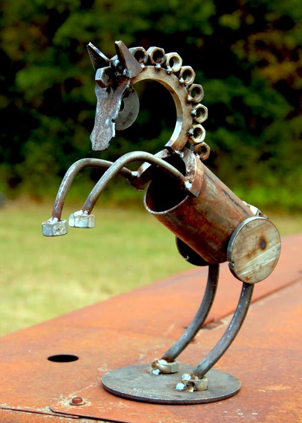 Utterly Beautiful Rusted Metal Art Works (18)
