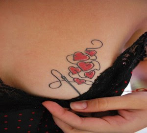 Featured image of post Tatuagens Femininas Na Mama Significado Sabe aquela foto de tatuagem linda ou desenho que voc mesmo fez