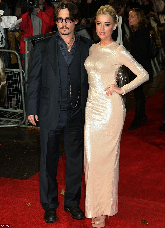 http://i.dailymail.co.uk/i/pix/2011/11/03/article-2057275-0EA7FD4000000578-791_634x877.jpg