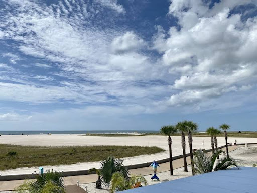 Beach Resort «Bilmar Beach Resort», reviews and photos, 10650 Gulf Blvd, Treasure Island, FL 33706, USA