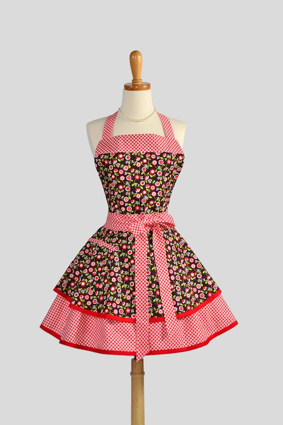 A Piece of Lisa: Friday Favorite--Creative Chics Aprons