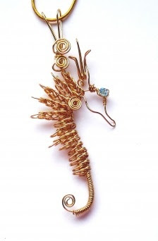 http://www.pinterest.com/pin/58828338857057919/ Safety pin, wire & bead Sea horse