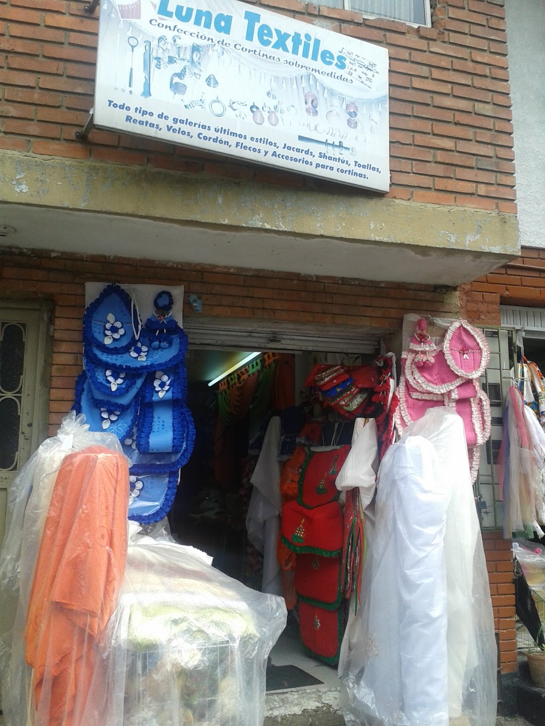 Luna Textiles