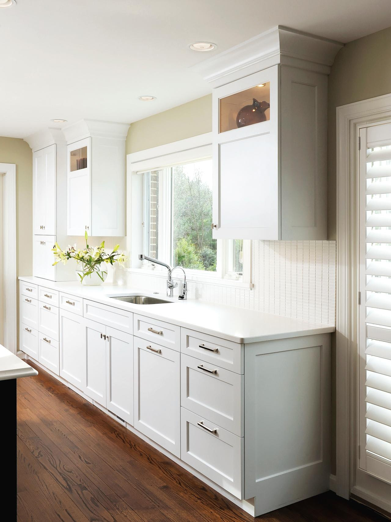 Shaker Kitchen Cabinets: Pictures, Ideas Tips From HGTV Kitchen Ideas Design with Cabinets Shaker Kitchen Cabinets: Pictures, Ideas Tips From HGTV Kitchen Ideas Design with Cabinets