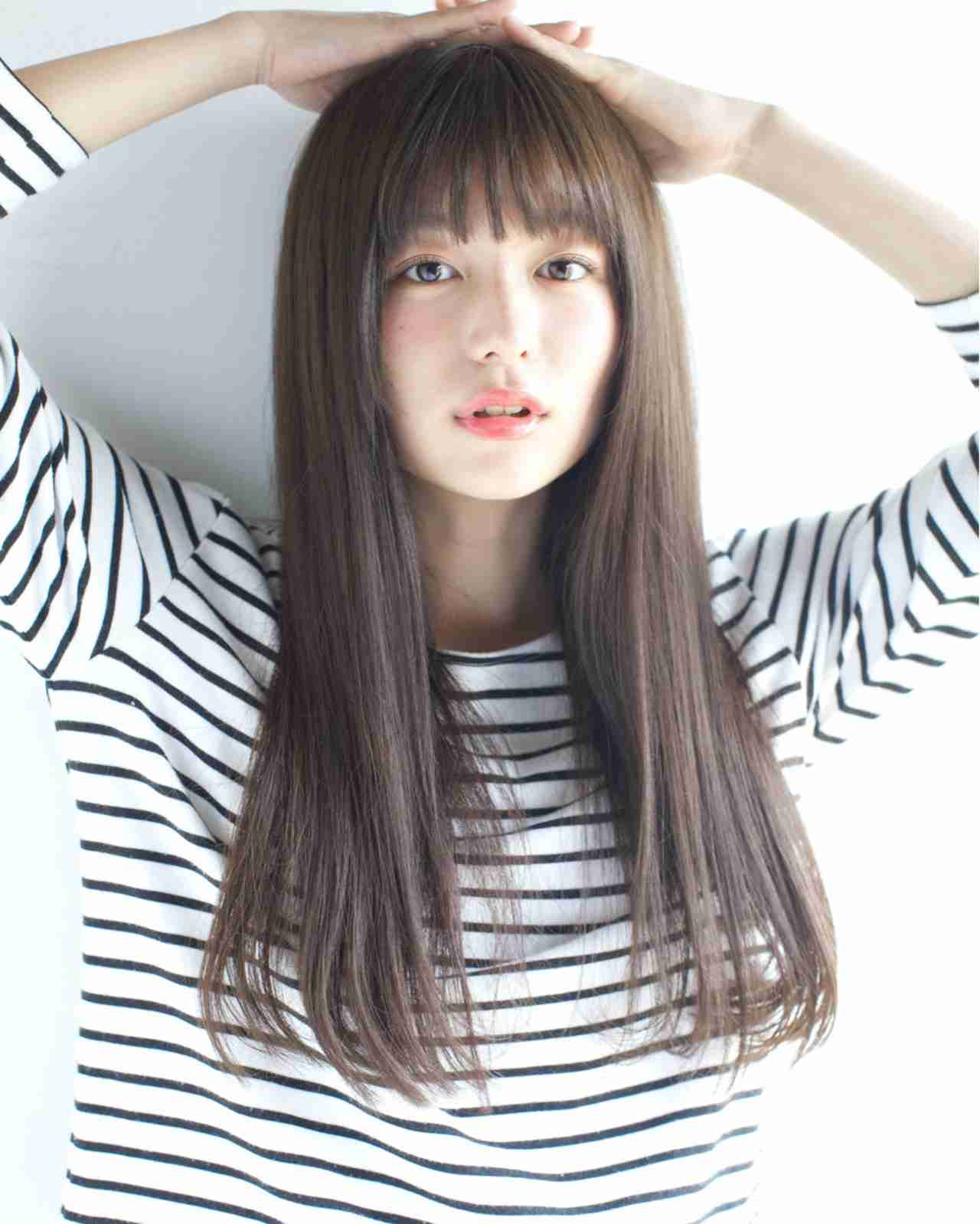ストレート 髪 美人 Keshvad Dehwar