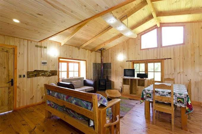 ENCHANTED  RUSTIC CABIN, BETWEEN FOREST WITH AMAZING VIEWS OF THE LAKE