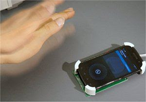 Celular controlado pelas mãos sem toque