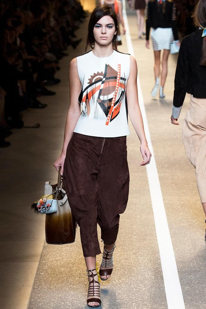 Kendall Jenner Fendi Spring 2015 Milan Fashion Week photo Fendi-Spring-2015-Milan-Fashion-Week-kendall-jenner.jpg