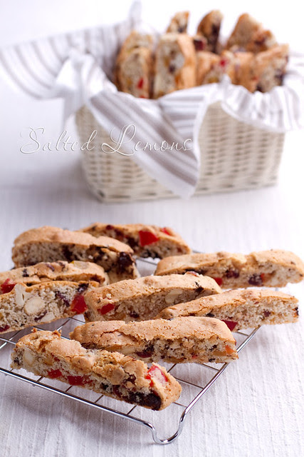 Christmas Cantucini