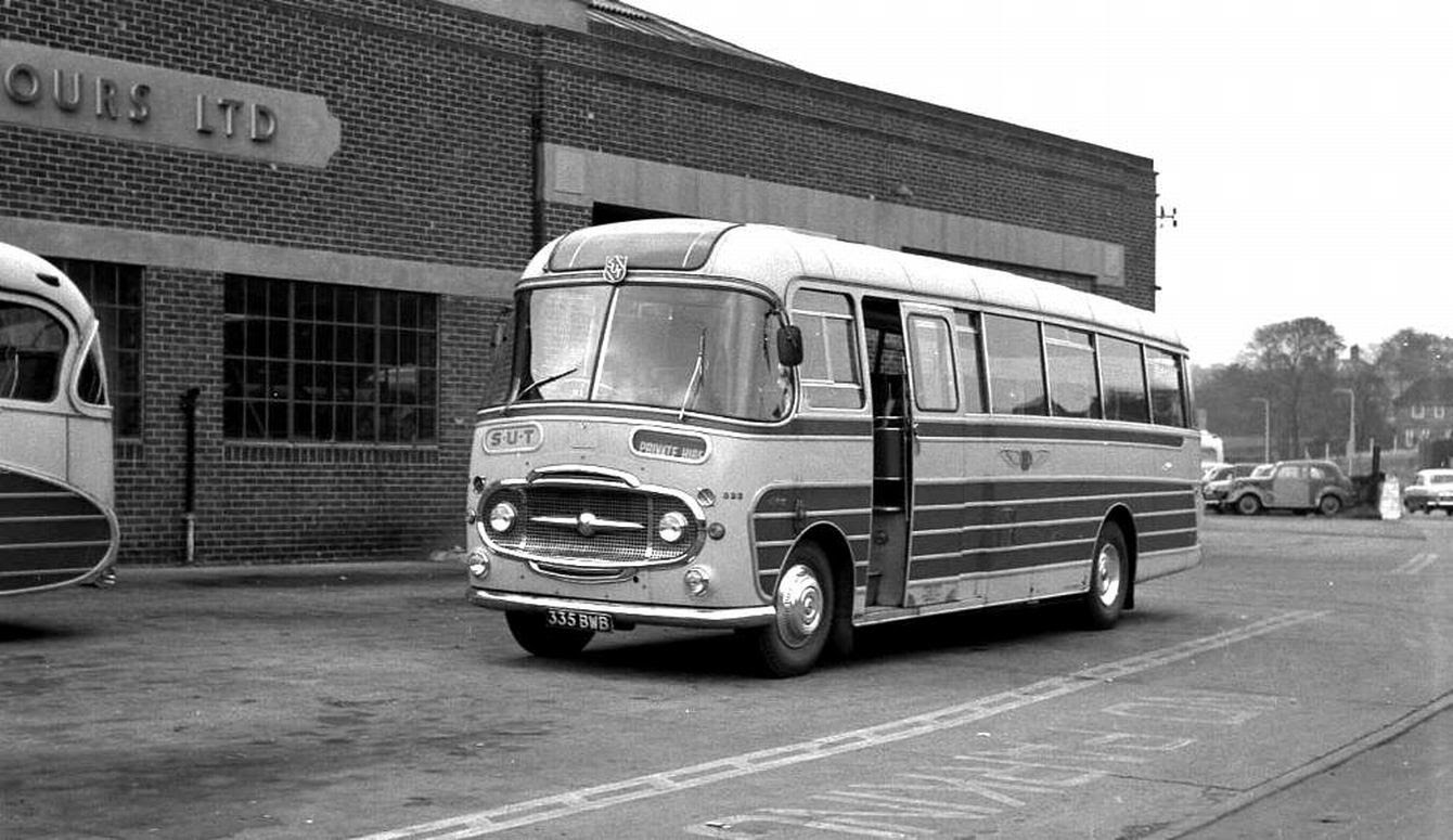 1961 Ford Thames 570E, Plaxton C41F coachwork was carried by 335, 335BWB