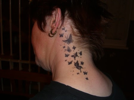Tattoo nacken filigranes Kleine Witzige