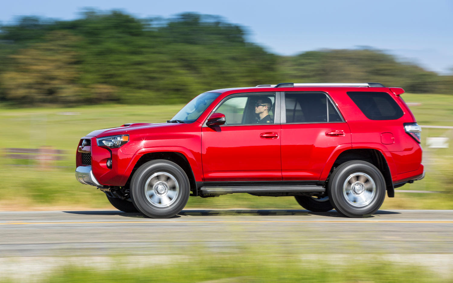 Toyota Hilux Surf 2017 SUV Drive Toyota Hilux Surf 2017 SUV Drive