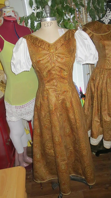 leisel's dress front