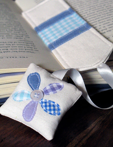 Blue/lavender daisy bookmark by apple cottage company