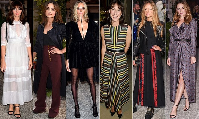 Cara Delevingne veste conjunto witchy com cabo gótico da Burberry SS17 LFW mostra