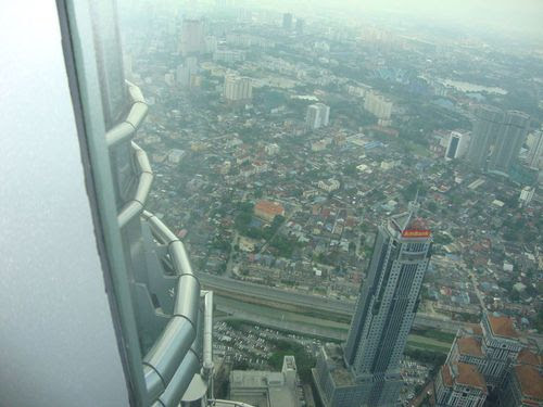 Поглед от 86 етаж на Petronas Towers