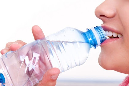 Berapa Liter Air Sehari : Satu Hari Harus Minum Berapa Liter Air Putih - Seputar Minuman - Selalu yang terbaik mengikuti aturan 8 × 8.menurut peraturan ini, 8 gelas air 8 ons adalah apa yang harus dikonsumsi oleh individu.