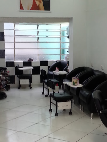 Avaliações sobre Salão Almi Mãos de Tesoura em Curitiba - Salão de Beleza