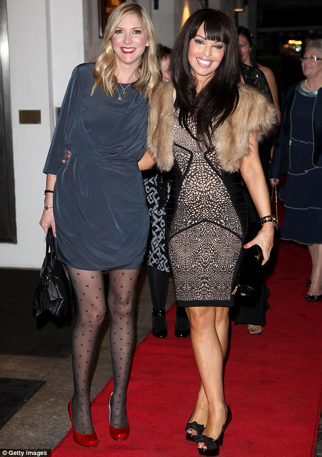 http://i.dailymail.co.uk/i/pix/2012/01/19/article-2088647-0F84CAA200000578-362_634x900.jpg