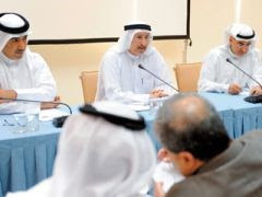 «المركزي» يضع سقفاً للقروض الشخصية ويحدد رسوم البنوك