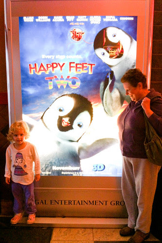 TN_happyfeet2