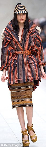 http://i.dailymail.co.uk/i/pix/2011/09/19/article-2039063-0DFCA6FC00000578-920_196x621.jpg
