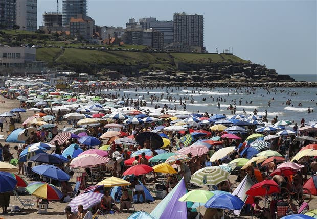 Mar del Plata vivió ayer una jornada soñada: a pleno sol y con 34 grados