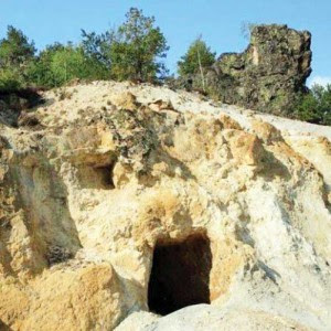 Tablitele cerate de la Rosia Montana, un tezaur al Europei gaurile de aur 300x300 Tablitele cerate de la Rosia Montana, un tezaur al Europei