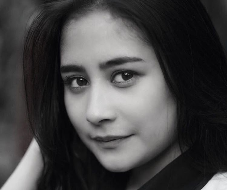Foto Artis Indonesia Kelahiran 2001 / 5 Artis top Indonesia yang