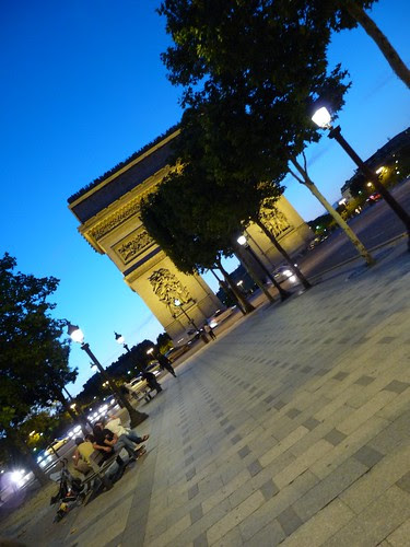 paris arc eve