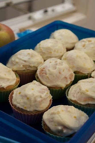 lemon and chocolate cupcakes