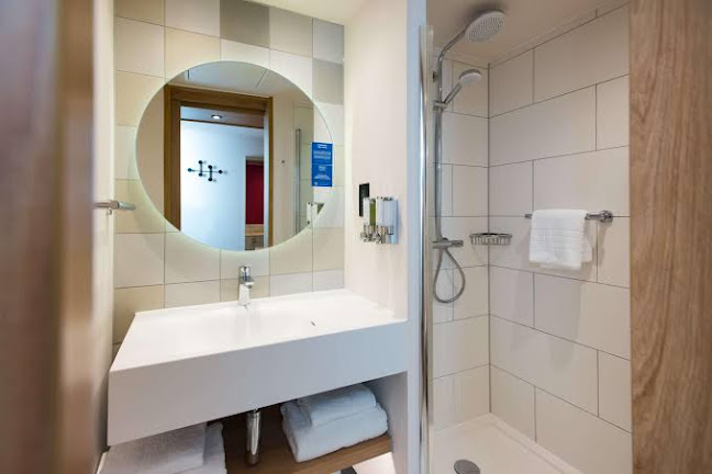 Hampton by Hilton London Park Royal - London